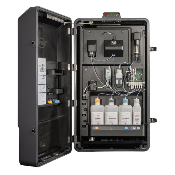 NH6000sc Ammonium Analyser, 1 channel, for use with 1 external filtration system, flow detection, automatic grab sample, 230 VAC